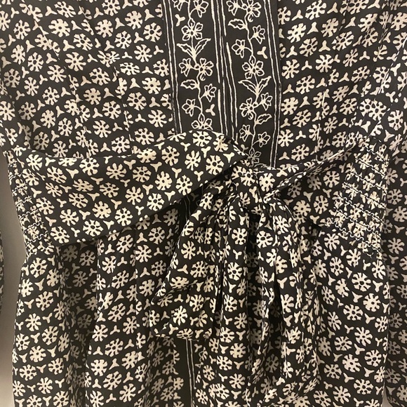 Max Studio Work Top - Picture 3 of 4